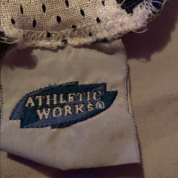 Shorts and shirt outfit - Picture 5 of 5